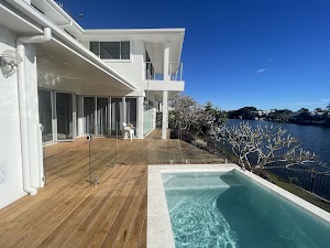 Monsoon Pools place picture