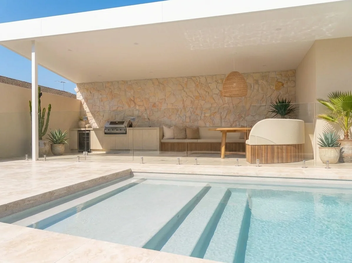 Choosing Pool Tiles, Coping & Paving for Your Fibreglass Pool