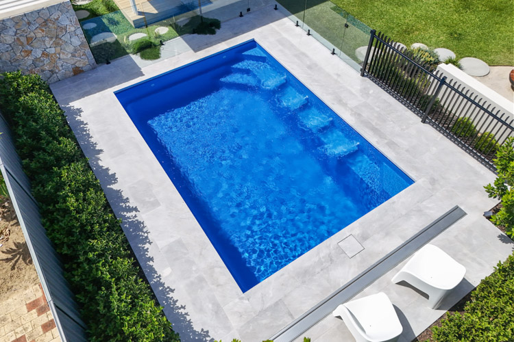 hampton-grande-6m-4.2m-crystal-blue-sparkle-safety-bay-galleryimage-9.jpg
